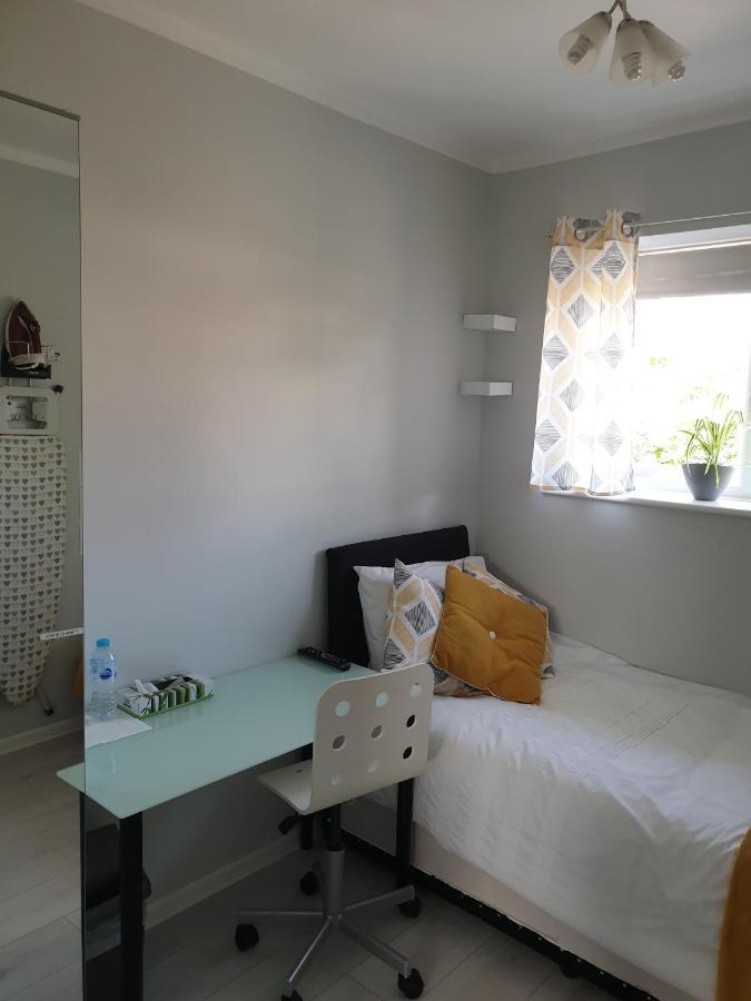 Comfortable Rooms In The House 牛津 外观 照片